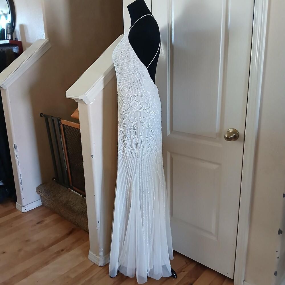 Romantic Beaded Sheath V-Neck Mermaid Maxi Wedding Dress Godets Ivory/Oyster 4 - Picture 2 of 8